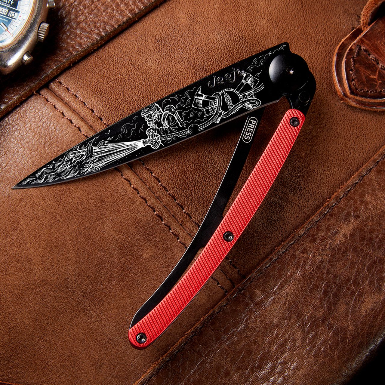 Couteau Deejo Pompier Fire Red